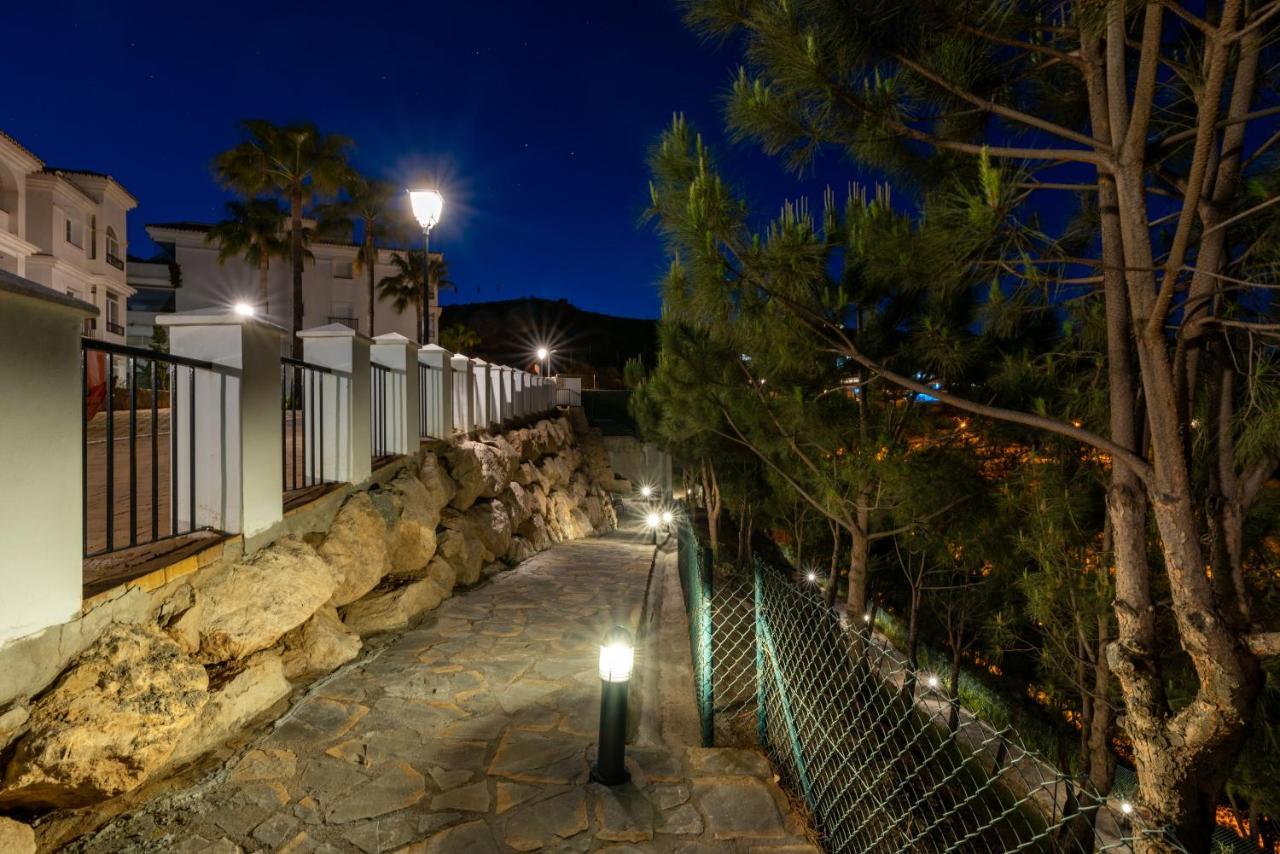 Neptuno Malaga Apartamento De Lujo Ринкон-де-ла-Викториа Экстерьер фото