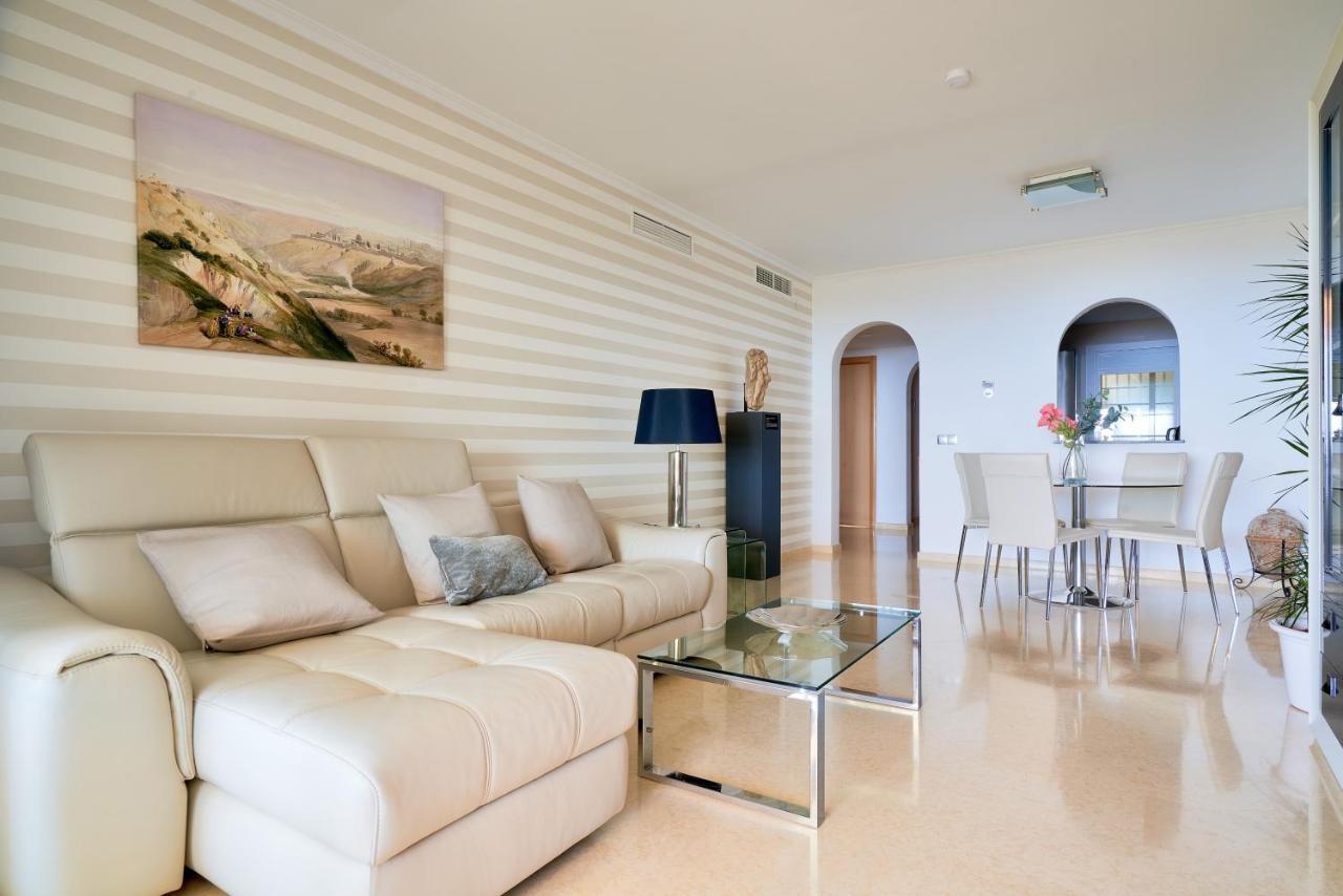 Neptuno Malaga Apartamento De Lujo Ринкон-де-ла-Викториа Экстерьер фото