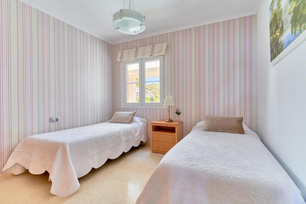 Neptuno Malaga Apartamento De Lujo Ринкон-де-ла-Викториа Экстерьер фото